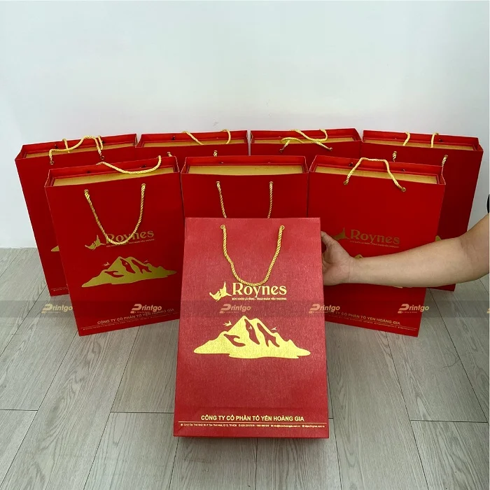 Túi giấy đựng hộp yến Roynes