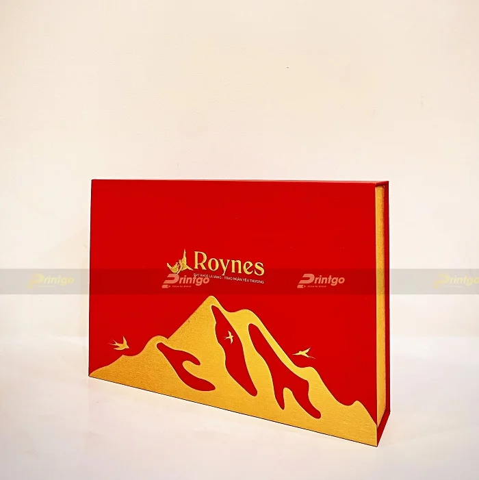 Hộp yến sào Roynes