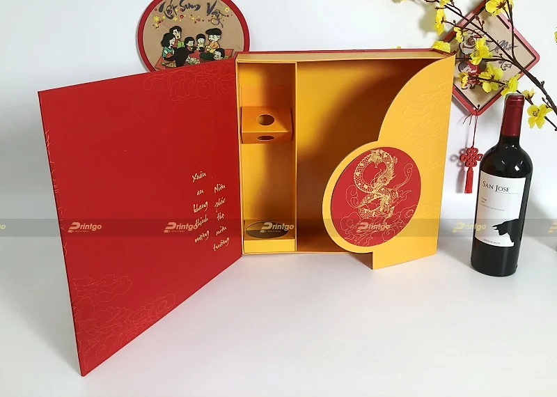Khay định hình có chia vách ngăn đựng rượu