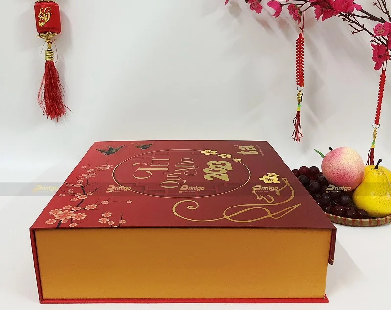 Phần nắp và đáy ôm khít tạo nên vẻ ngoài sang trọng cho bao bì