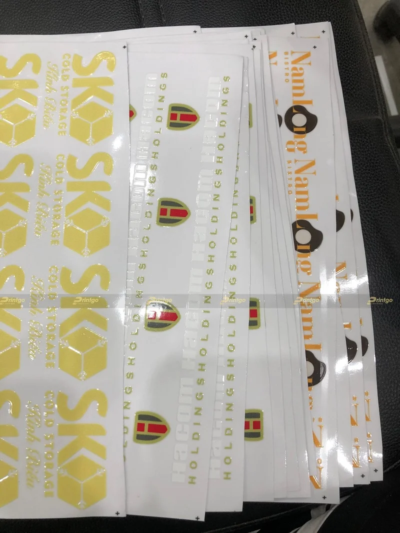 Decal nổi ép kim