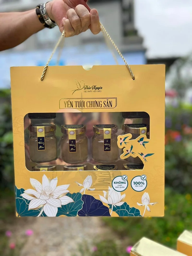 Hộp đựng yến chưng sẵn Thảo Nguyên