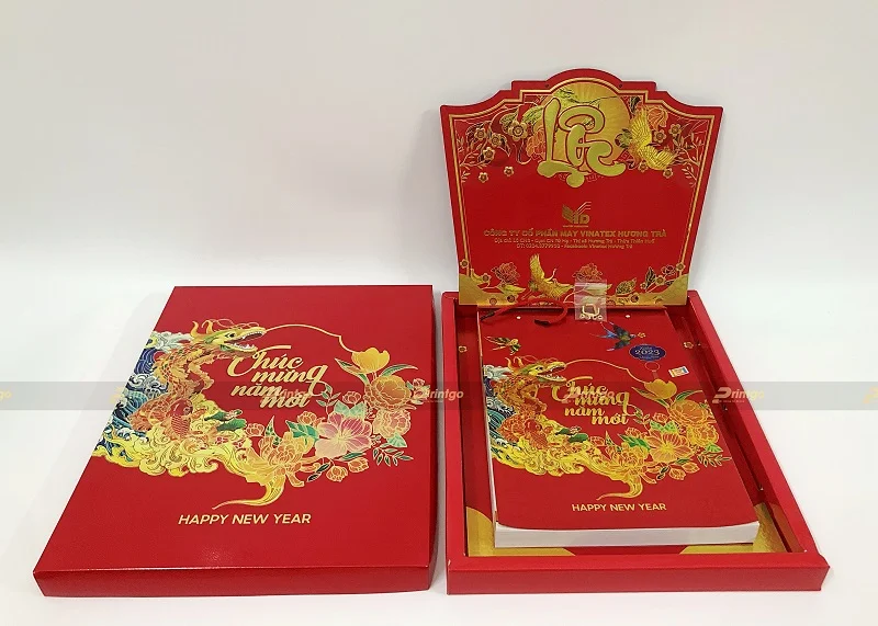 Vinatex Hương Trà và Printgo: In bộ lịch tết chào xuân 2023 mang nhiều dấu ấn thương hiệu