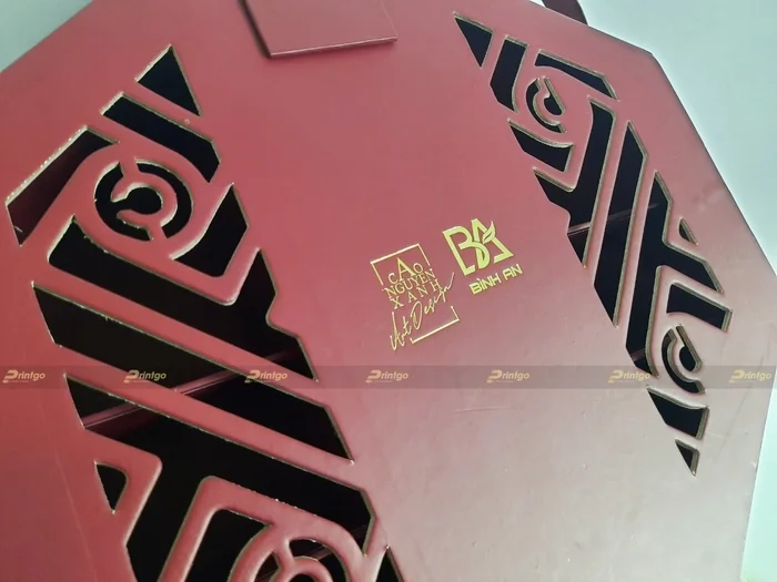 Ép kim tên logo, thương hiệu