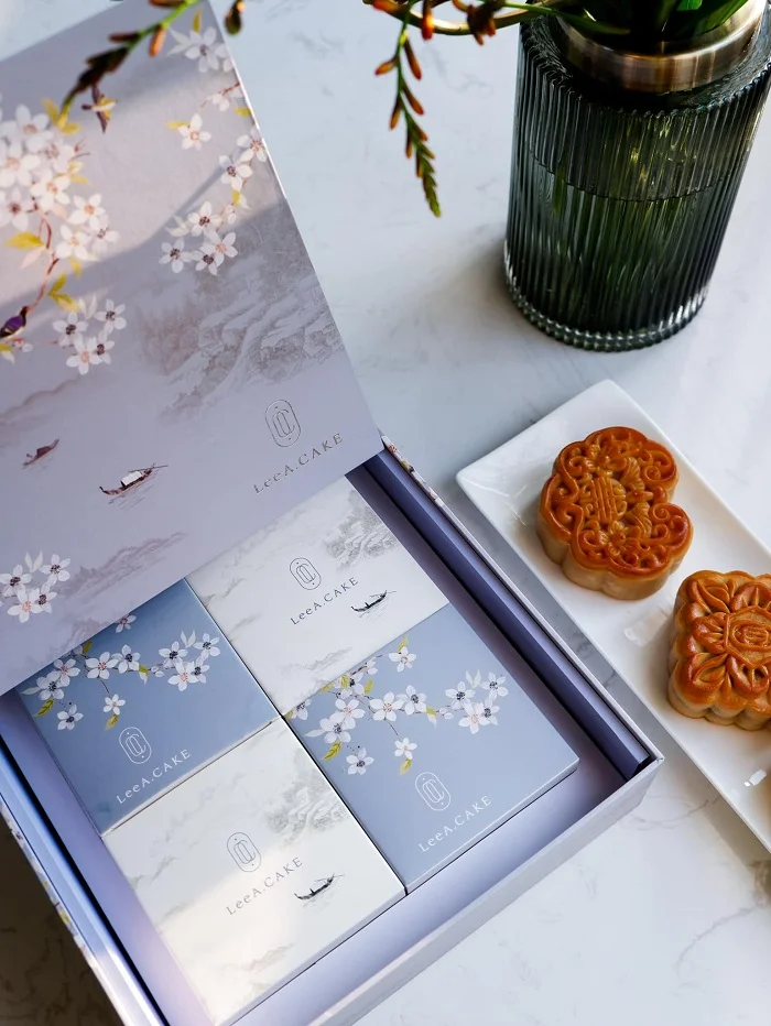 Hộp đựng bánh trung thu của thương hiệu Leea Cake