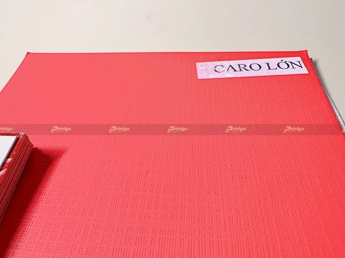 Mẫu cán vân trên giấy tại xưởng miền Nam của Printgo - Caro lớn