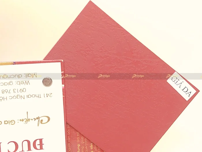 Mẫu cán vân trên giấy tại xưởng miền Nam của Printgo - Giả da