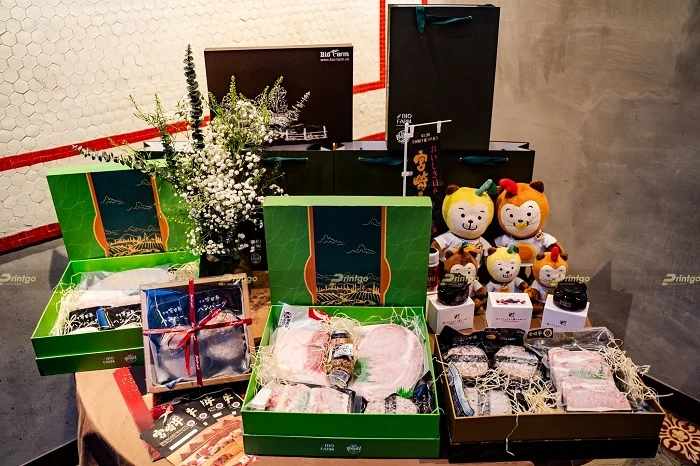 Hộp bao bì đựng nông sản tươi ngon.