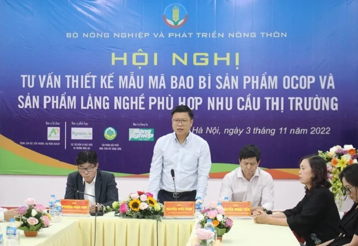 Hội nghị “Tư vấn thiết kế mẫu mã bao bì sản phẩm OCOP và sản phẩm làng nghề phù hợp nhu cầu thị trường”  Ảnh: Trung Quân