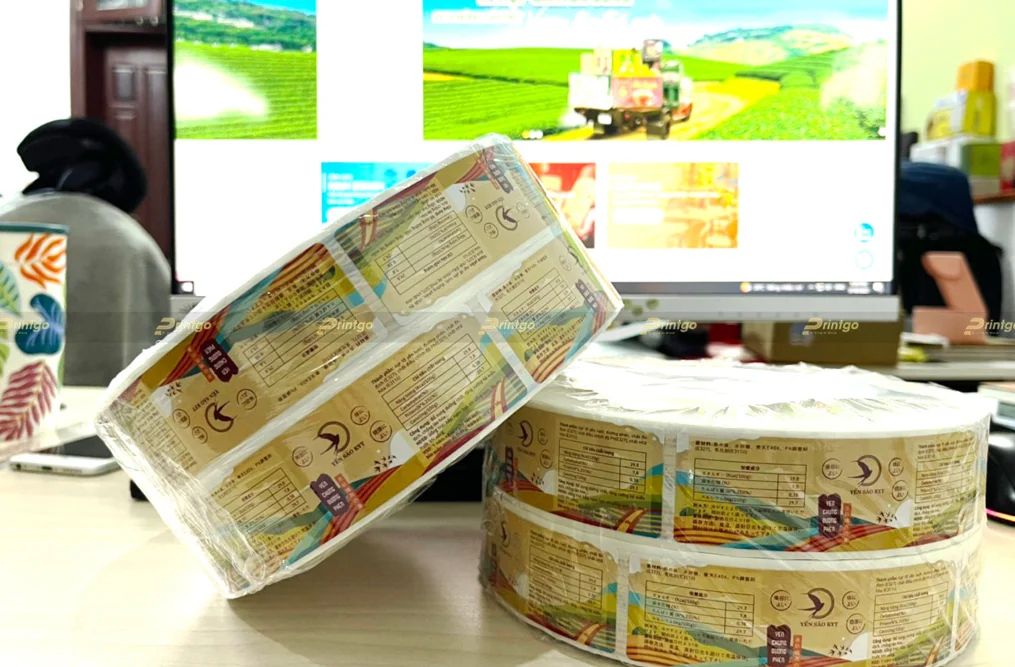Decal cuộn do Printgo sản xuất