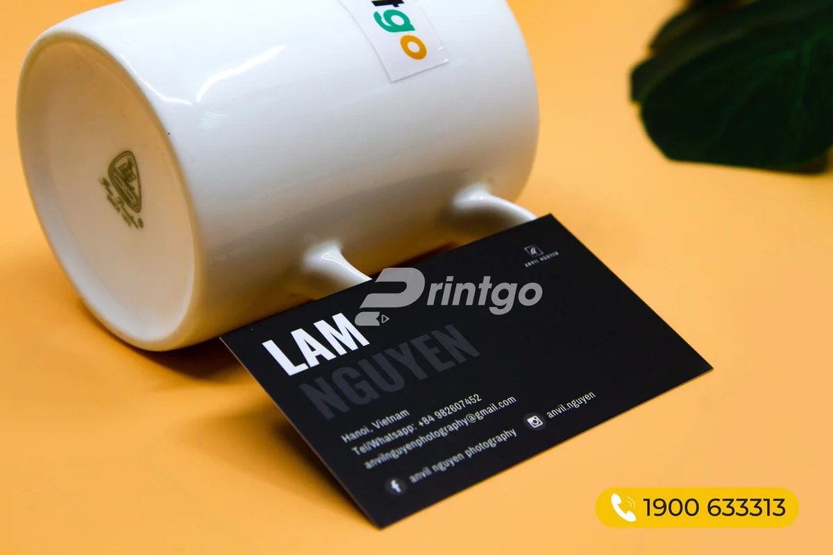 Name card bo góc được thiết kế hiện đại.