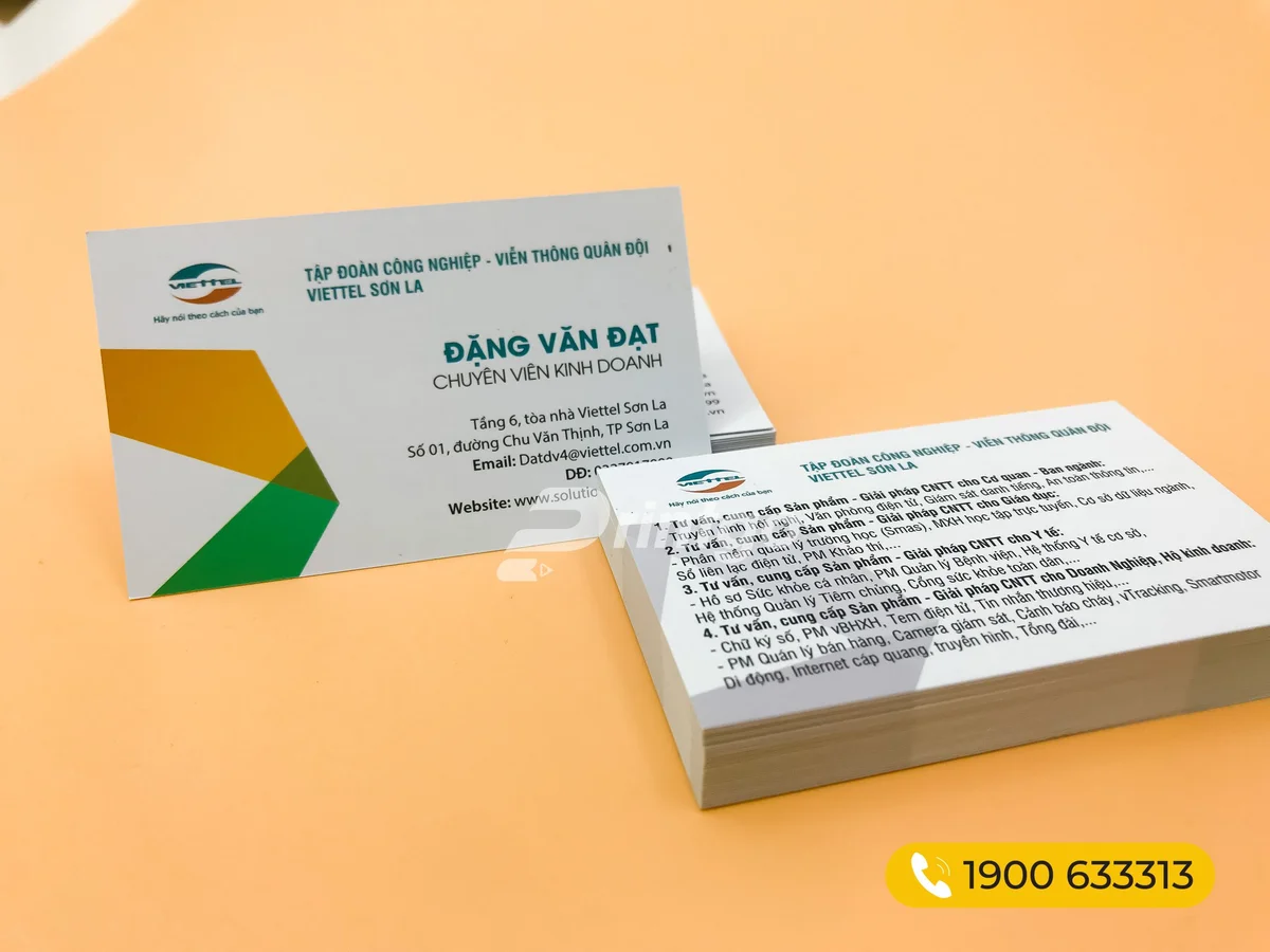 Name card được thiết kế tinh tế