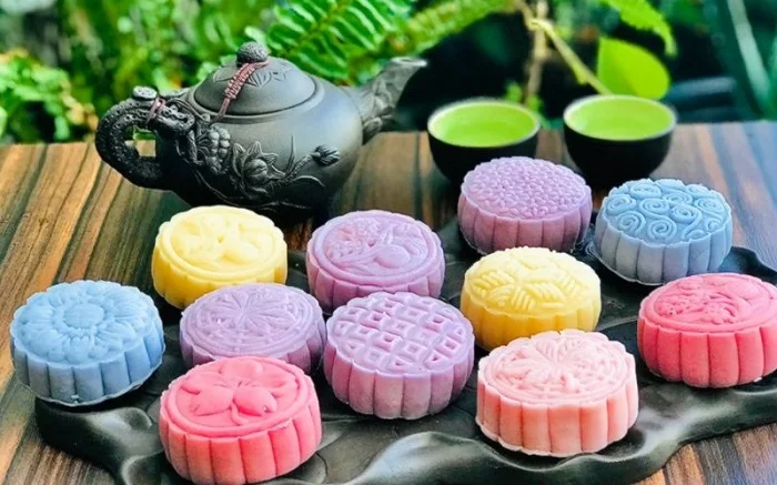 Bánh trung thu biến tấu với nhiều hương vị khác nhau được nhiều người ưa chuộng