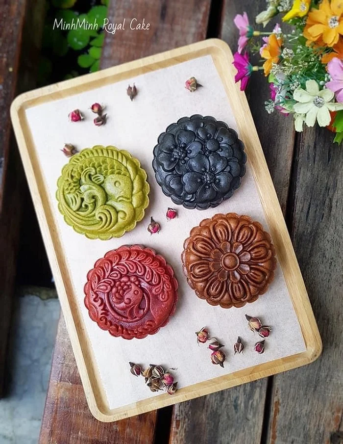 Bánh trung thu cổ truyền Nam Định với những màu sắc bắt mắt