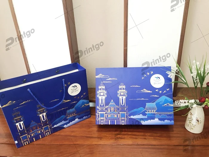Túi, và hộp có thiết kế đồng bộ