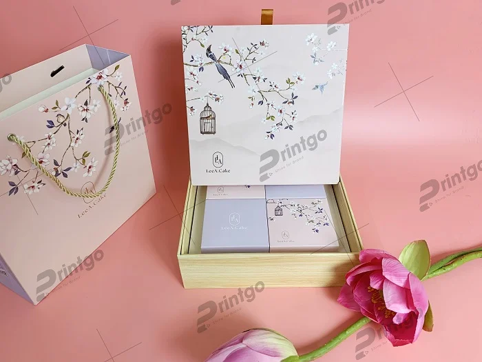Các cạnh của hộp giả gỗ