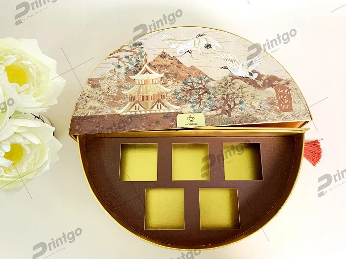 Cận cảnh hộp khay định hình