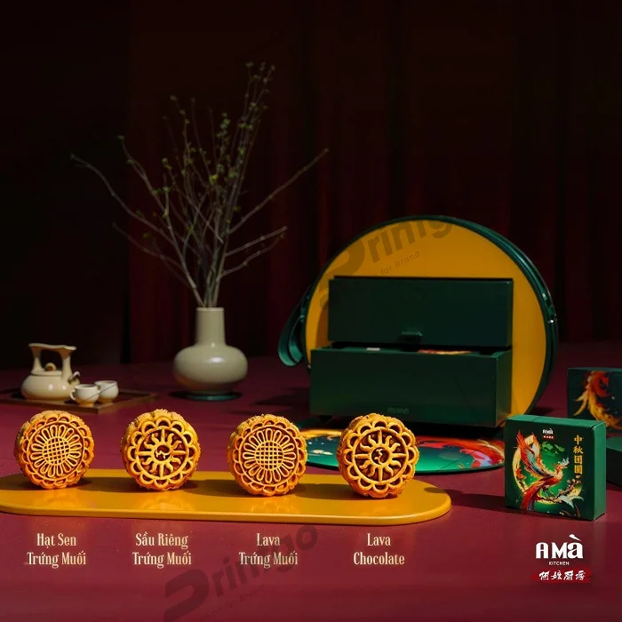 Hộp bánh được làm với chất liệu cao cấp, bền đẹp