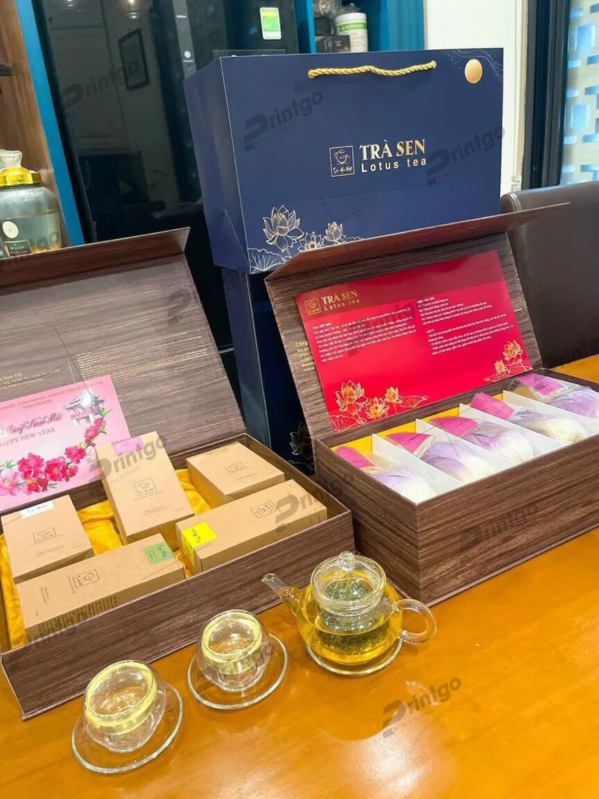 Hộp trà sen Hoa Việt màu sắc tinh tế