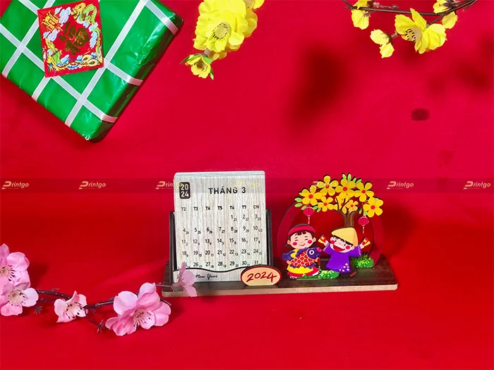 Lịch để bàn gỗ đặc biệt
