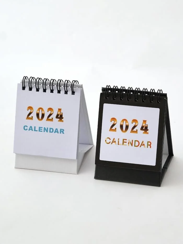 Top 20 mẫu lịch để bàn mini cute dễ thương nhất 2024 