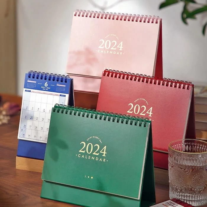 Top 20 mẫu lịch để bàn mini cute dễ thương nhất 2024 