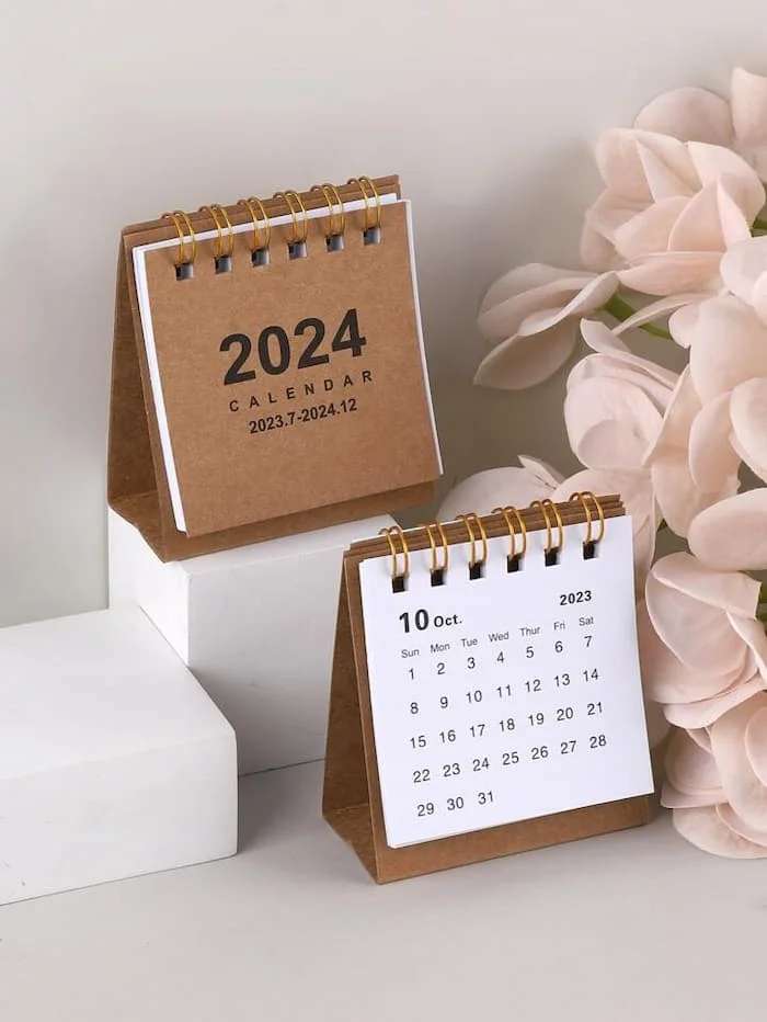 Top 20 mẫu lịch để bàn mini cute dễ thương nhất 2024 