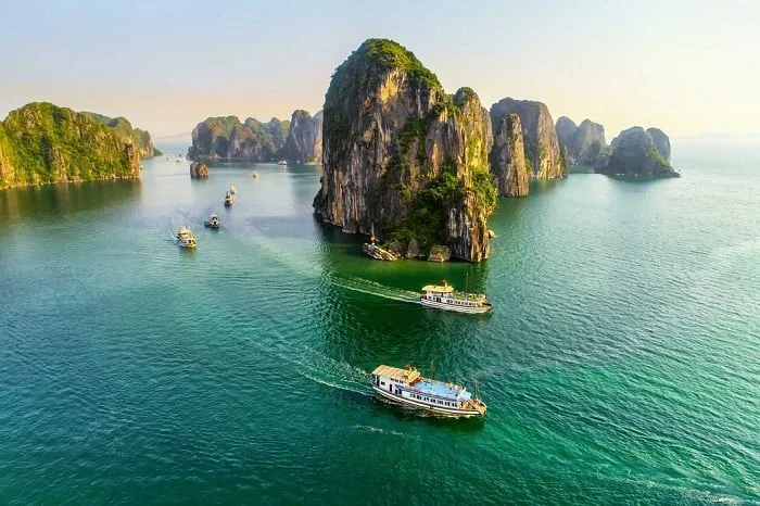 Vịnh Hạ Long được UNESCO công nhận là di sản thiên nhiên thế giới