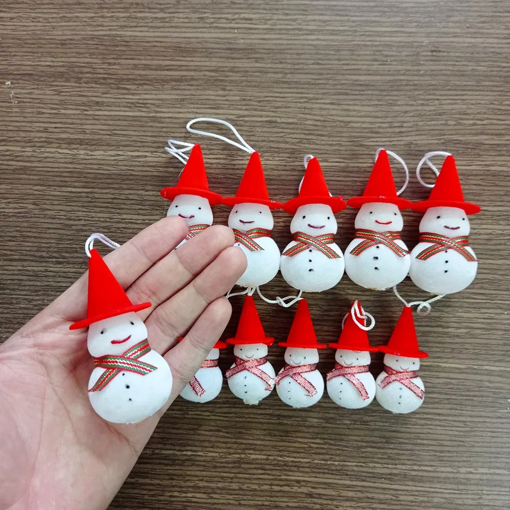 9. Trang trí Noel văn phòng bằng người tuyết