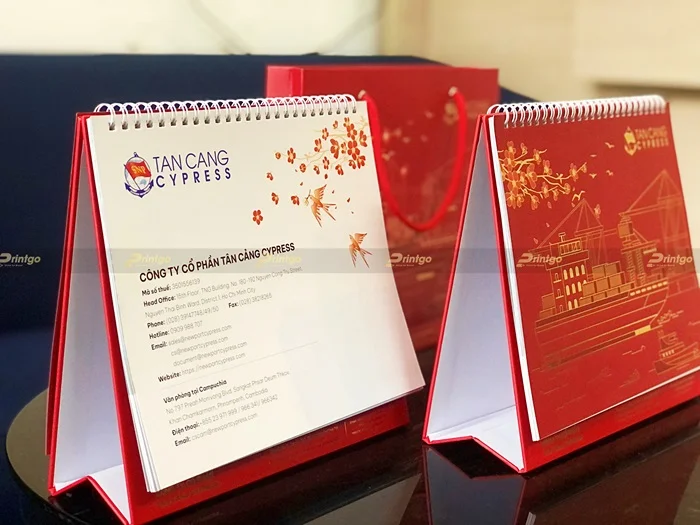Chất liệu giấy C230 bóng mịn