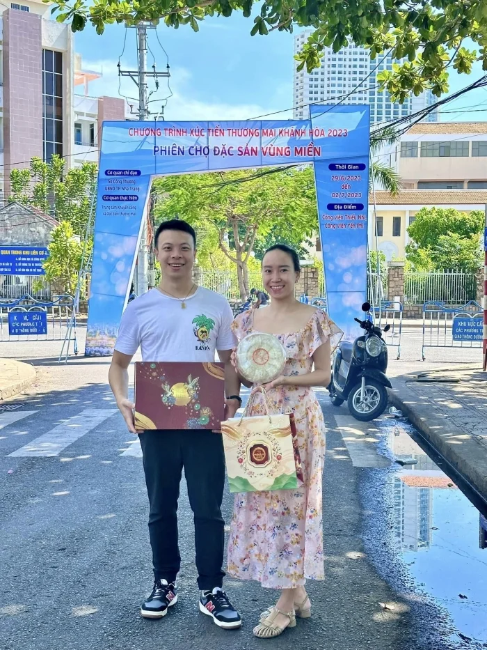 ha anh va printgo ra mat hop dung yen sao voi thiet ke doc dao an tuong(15) 1714116435