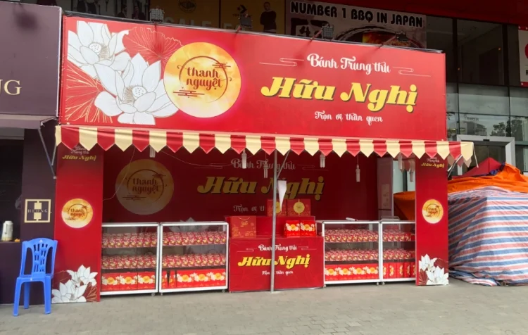 Một số mẫu gian hàng bán bánh trung thu hiện nay