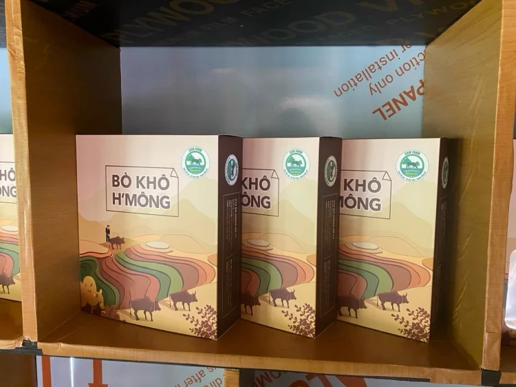 Cow Farm và Printgo: Thiết kế và in ấn bao bì Bò khô H'Mông đăng ký dự thi chứng nhận OCOP