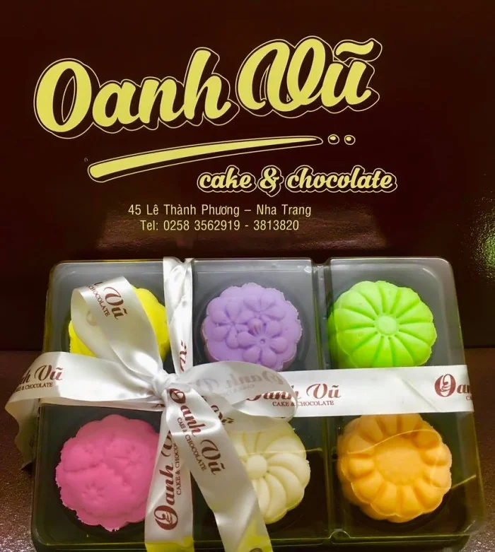 Oanh Vũ cake
