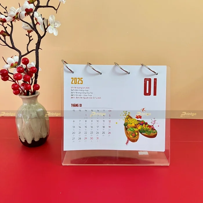 Lịch để bàn đế gỗ và lịch để bàn đế mica - Nên chọn loại nào cho món quà doanh nghiệp?