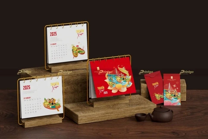 Lịch để bàn đế gỗ và lịch để bàn đế mica - Nên chọn loại nào cho món quà doanh nghiệp?