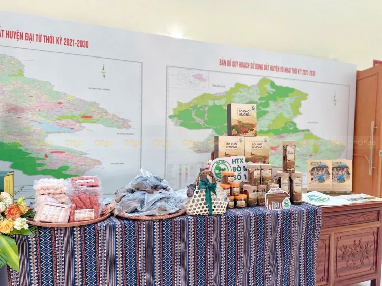 Cow Farm và Printgo: Thiết kế và in ấn bao bì Bò khô H'Mông đăng ký dự thi chứng nhận OCOP