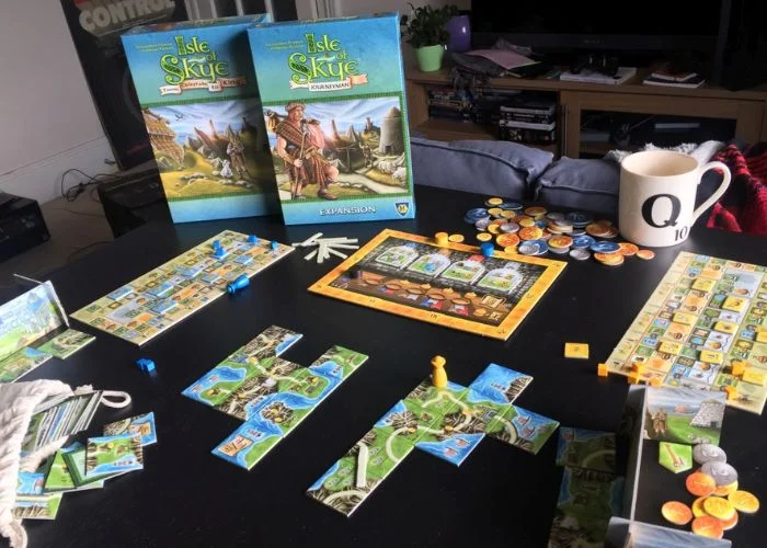 TOP 12+ board game 4 người hay, kinh điển nhất