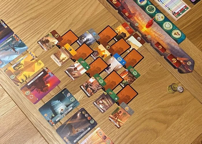 TOP 12+ board game 4 người hay, kinh điển nhất