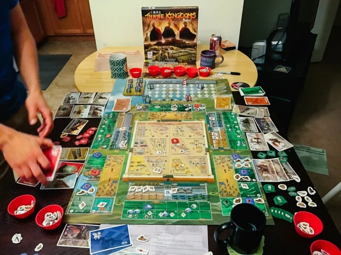 Chơi board game với 3 người - Những lựa chọn không thể bỏ qua