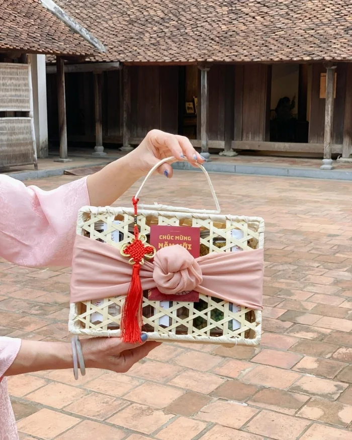 Mẫu hộp quà tết mây tre đan hình chữ nhật 
