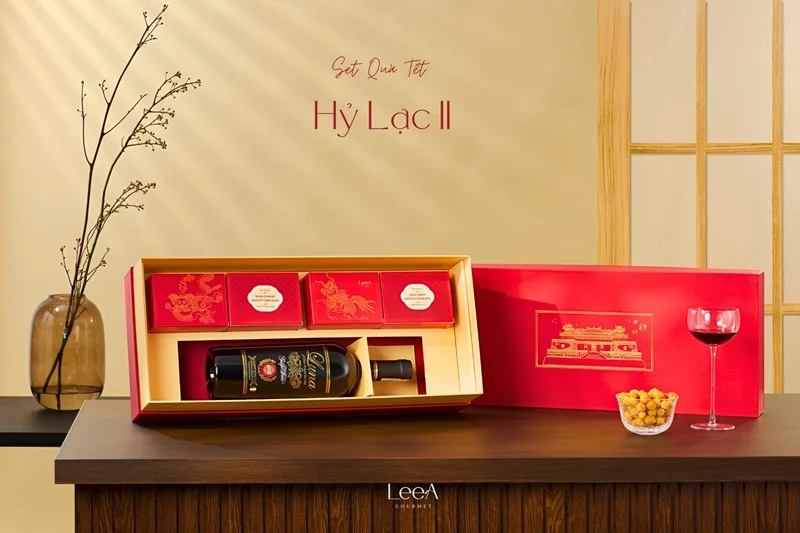 Dự án thiết kế và in hộp quà tết LeeA.Cake 2025