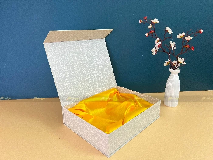 Dự án thiết kế và in hộp đựng yến Nhất Tâm Chi Yến