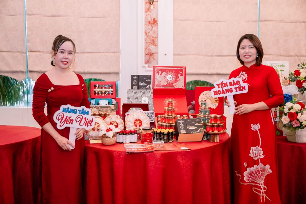 Hoàng Yến và Printgo: Trình làng hộp đựng yến mang đặc trưng hương vị yến Nha Trang