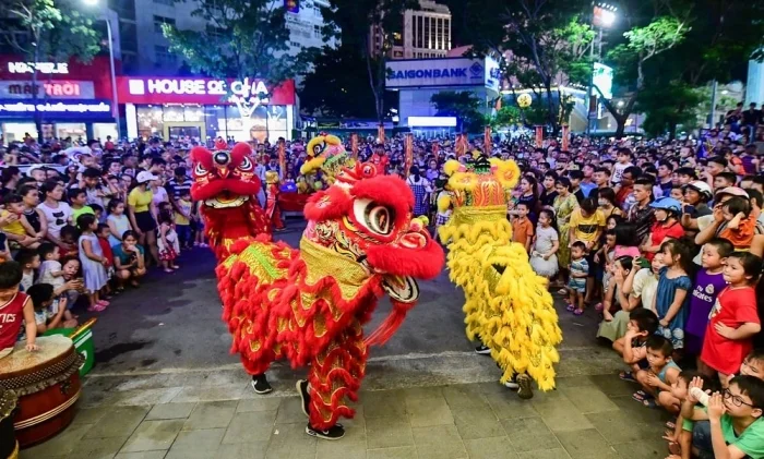 Trung thu 2025 vào ngày nào? Tìm hiểu về nguồn gốc và các phong tục truyền thống đặc sắc