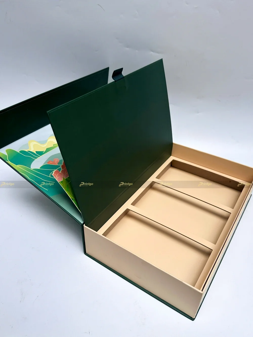 Dự án thiết kế và in hộp đựng trà Thanh Hang Tea