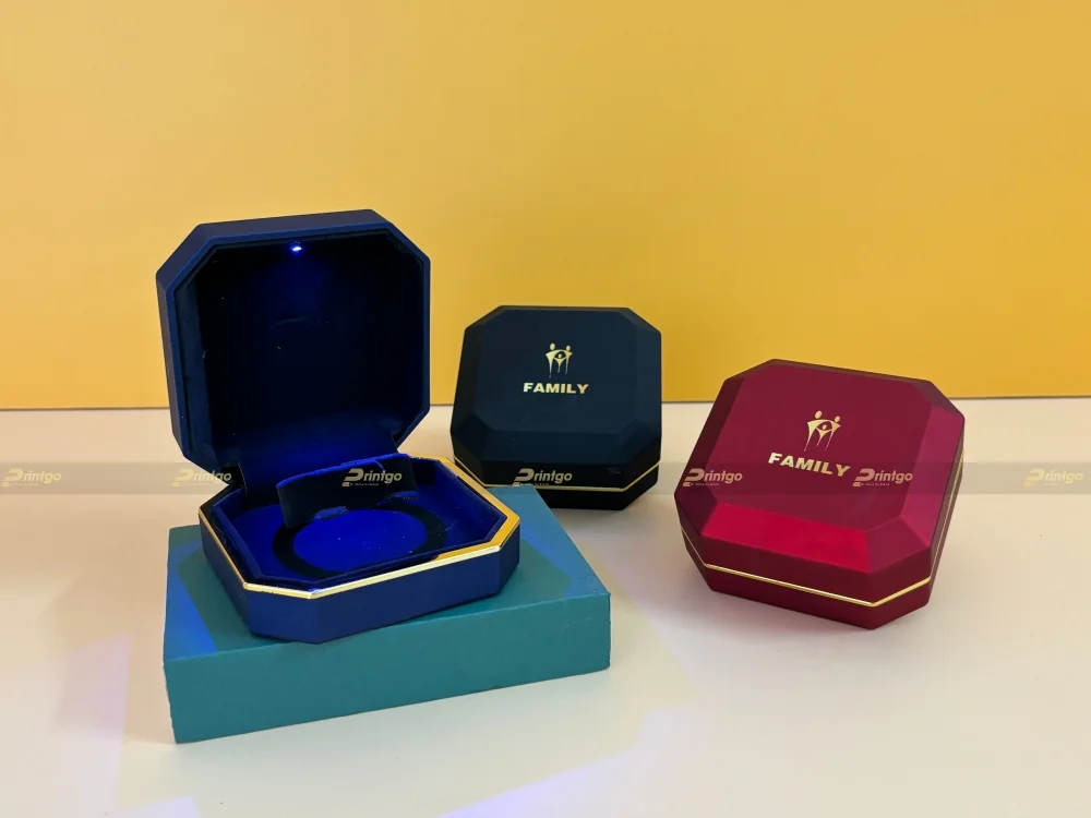 Dự án thiết kế và in hộp đựng trang sức Family