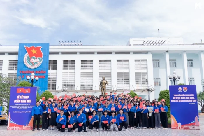 Hướng dẫn kết nạp Đoàn viên mới - Quy trình và thủ tục cần biết