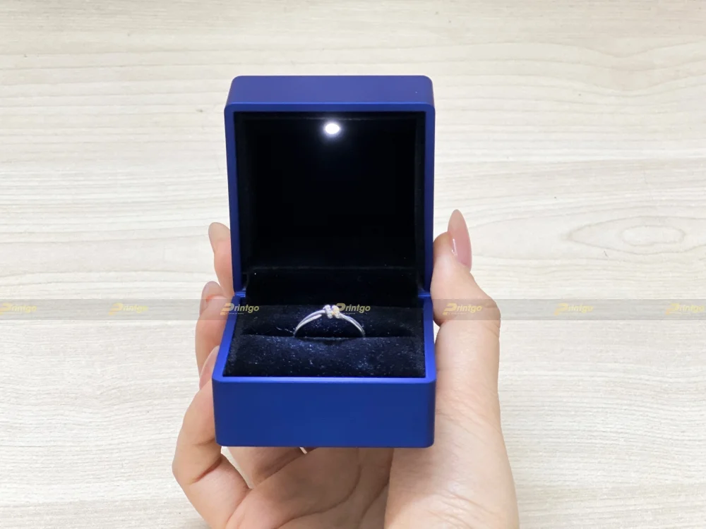 Dự án thiết kế và in hộp đựng trang sức Vitadairy