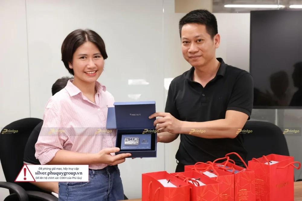 Dự án thiết kế và in hộp đựng bạc Phú Quý